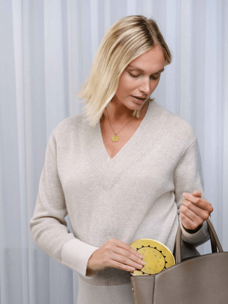 Penta Power Jewel Pedant en Gold Tag transformeert esmog